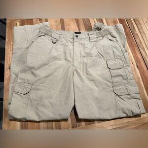 Propper men’s tan tactical Pants 40x34